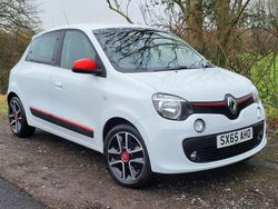 White Used 2015 Renault Twingo Dynamique Hatchback | £6,000 (Fair price)