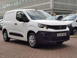 White Used 2019 Peugeot Partner Van | £9,596 (A bit pricey)