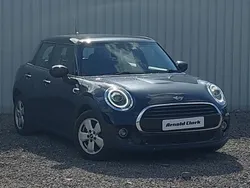 Blue/black Used 2019 Mini Cooper Classic Hatchback | £12,398 (Good price)