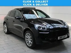 Black Used 2016 Porsche Macan SUV | £23,500 (Fair price)