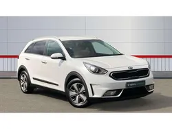 White Used 2019 Kia Niro 2 SUV | £12,175 (Good price)