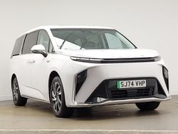 White Used 2025 Maxus MIFA 9 MPV | £48,498