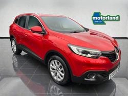 Red Used 2018 Renault Kadjar Dynamique SUV | £9,999 (Fair price)