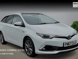 White Used 2017 Toyota Auris Hybrid Estate | £12,995 (Fair price)