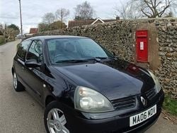 Black Used 2006 Renault Clio II Campus Hatchback | £1,295 (Fair price)
