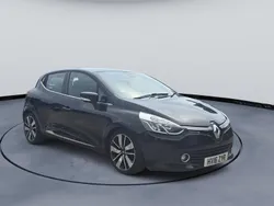 Black Used 2016 Renault Clio IV Dynamique Hatchback | £3,585 (Fair price)