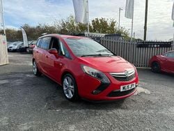 Red Used 2015 Vauxhall Zafira SRi MPV | £3,995 (Good price)