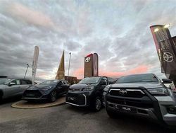 Nebula blue bitone Used 2018 Toyota C-HR SUV | £15,444 (Fair price)