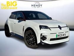 Arctic white New 2025 Renault R5 Iconic Hatchback | £24,799 (Fair price)