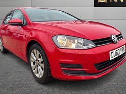 Red Used 2013 VW Golf VII SE Hatchback | £5,995 (Good price)