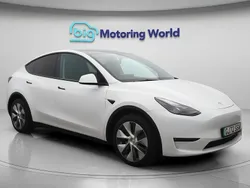 White Used 2022 Tesla Model Y Long Range SUV | £25,000 (Fair price)