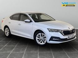 White Used 2023 Skoda Octavia SE L Hatchback | £15,595 (Fair price)