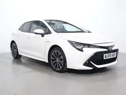 White Used 2019 Toyota Corolla Design Hatchback | £15,500 (Good price)