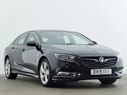 Black Used 2019 Vauxhall Insignia SRi Hatchback | £10,498 (Fair price)