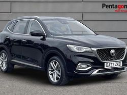 Black Used 2022 MG HS Exclusive SUV | £14,791 (Fair price)