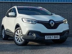 White Used 2018 Renault Kadjar Dynamique SUV | £8,498 (Good price)