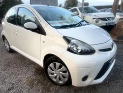 White Used 2012 Toyota Aygo Hatchback | £5,490 (Expensive)