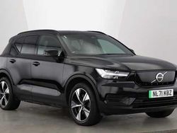 Used 2022 Volvo XC40 Core SUV | £19,795 (Fair price)