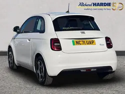 White Used 2021 Fiat 500e Passion Hatchback | £11,139 (Good price)