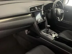 Grey Used 2018 Honda Civic SR Hatchback | £9,900 (Fair price)