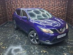 Blue Used 2016 Nissan Qashqai N-Connecta SUV | £7,199 (Fair price)