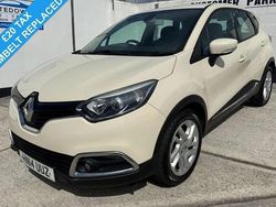 Cream Used 2014 Renault Captur Dynamique SUV | £4,495 (A bit pricey)