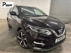 Black Used 2018 Nissan Qashqai Tekna SUV | £9,495 (Fair price)