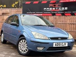 Blue Used 2002 Ford Focus Ghia Hatchback | £895