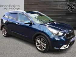 Blue Used 2017 Kia Niro First Edition SUV | £11,495 (Good price)