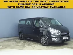 Black Used 2021 Ford Tourneo Custom Titanium X | £21,540 (Fair price)