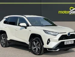 White Used 2022 Toyota RAV4 Hybrid Design SUV | £25,900 (Good price)