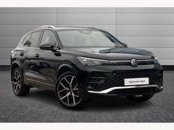 Black Used 2025 VW Tiguan R-line SUV | £34,495 (Fair price)