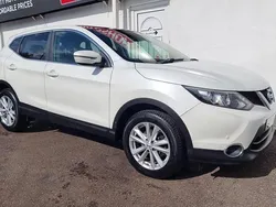 White Used 2014 Nissan Qashqai Acenta Premium SUV | £3,695