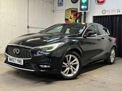 Black Used 2017 Infiniti Q30 Premium Hatchback | £8,450 (Fair price)