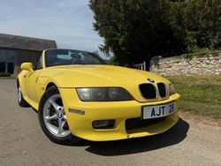 Yellow Used 2001 BMW Z3 Sport Line Cabriolet | £2,995 (Super price)
