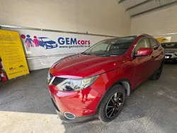 Red Used 2016 Nissan Qashqai N-Connecta SUV | £9,019 (Fair price)