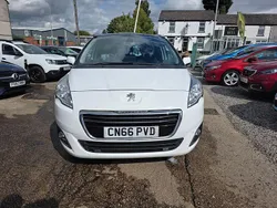 White Used 2016 Peugeot 5008 Allure MPV | £6,890 (Fair price)