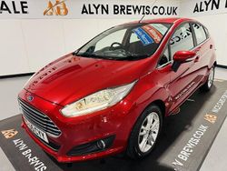 Red Used 2016 Ford Fiesta Zetec Hatchback | £5,799 (Fair price)