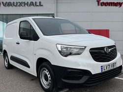 White Used 2021 Vauxhall Combo Edition MPV | £8,995 (Good price)