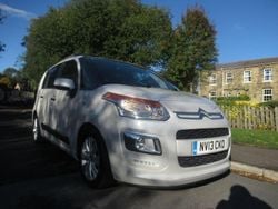 White Used 2013 Citroën C3 Picasso Exclusive MPV | £4,595 (Fair price)