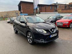 Black Used 2017 Nissan Qashqai N-Connecta SUV | £5,495 (Fair price)