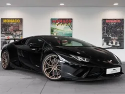 Nero noctis Used 2019 Lamborghini Huracán Coupe | £189,500