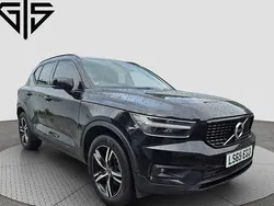 Onyx black Used 2019 Volvo XC40 R-Design SUV | £17,295 (Fair price)
