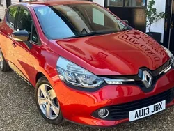 Red Used 2013 Renault Clio IV Dynamique Hatchback | £4,188 (Fair price)
