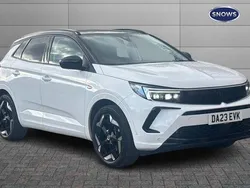 White Used 2023 Vauxhall Grandland X GSe SUV | £19,656 (Fair price)