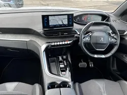 White Used 2023 Peugeot 5008 GT MPV | £24,379 (Fair price)
