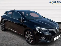 Diamond black Used 2021 Renault Clio V Version S Hatchback | £12,999 (Fair price)