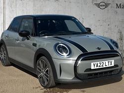 Moonwalk grey Used 2022 Mini Cooper Exclusive Hatchback | £17,591 (Fair price)