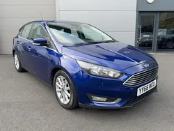 Blue Used 2016 Ford Focus Titanium Hatchback | £5,190 (Fair price)