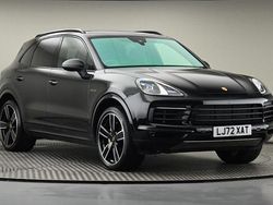 Black Used 2022 Porsche Cayenne Platinum Edition SUV | £61,200 (Fair price)